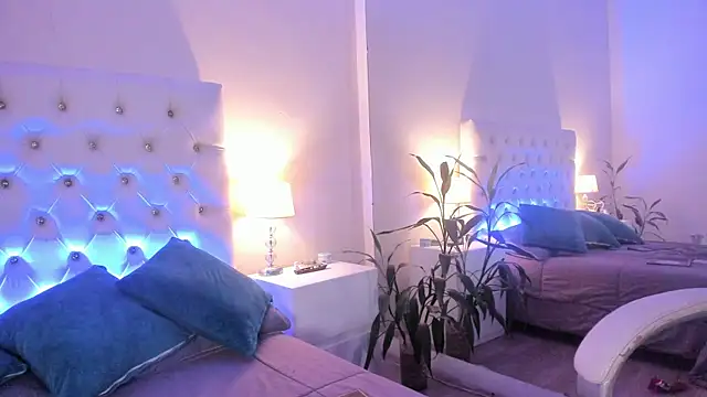 Snapshot of Scarlett_Bunny_ chatting on 05/27/26, 01:57 Scarlett Bunny online show from 05/27/26, 01:57