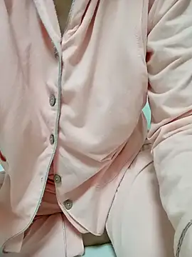 L199405 online show from 11/11/25, 01:05