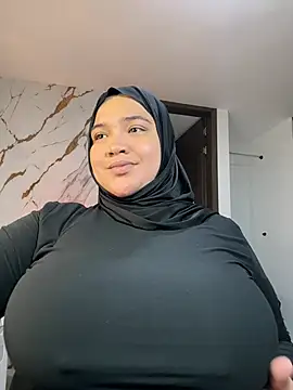 Snapshot of sweetmuslim01 chatting on 07/03/26, 12:17 sweetmuslim01 online show from 07/03/26, 12:17