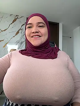 Snapshot of sweetmuslim01 chatting on 07/18/26, 06:56 sweetmuslim01 online show from 07/18/26, 06:56