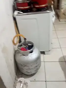 Snapshot of _-_-_gozada_1992 chatting on 11/06/25, 06:31 - - gozada 1992 online show from 11/06/25, 06:31