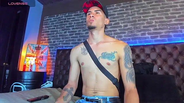 Sharon Tyga20 online show from 12/20/25, 11:12