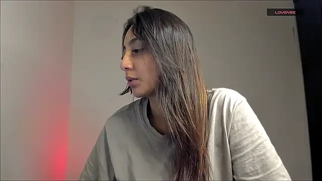 Snapshot of LilyGarcia chatting on 04/28/26, 02:27 LilyGarcia online show from 04/28/26, 02:27