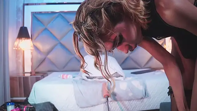 crystal gilton online show from 03/30/26, 07:37