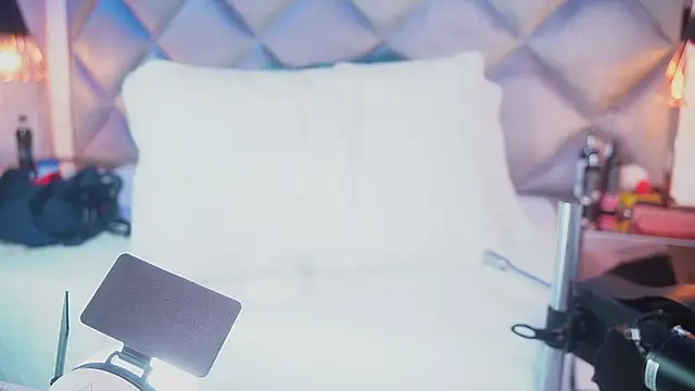 crystal gilton online show from 04/06/26, 07:04