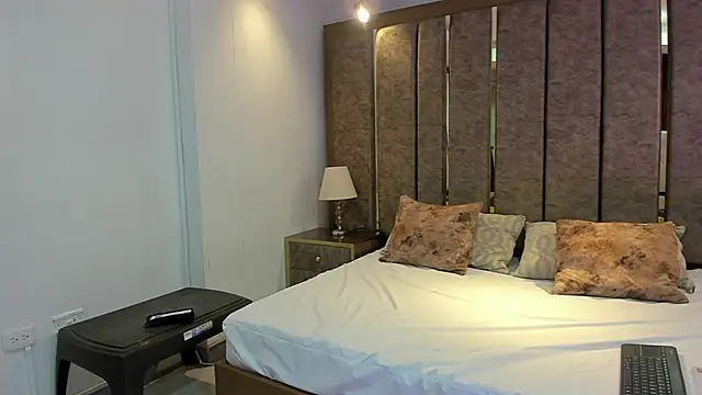 BrendaFernandez  online show from 02/23/26, 02:03