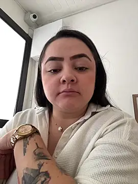 Snapshot of cleo_wale_ chatting on 11/06/25, 06:53 cleo wale online show from 11/06/25, 06:53