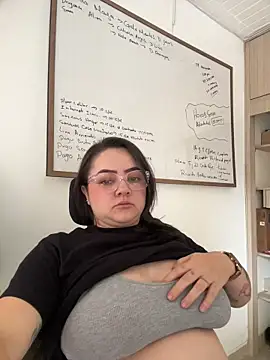 cleo wale  online show from 11/30/25, 03:49