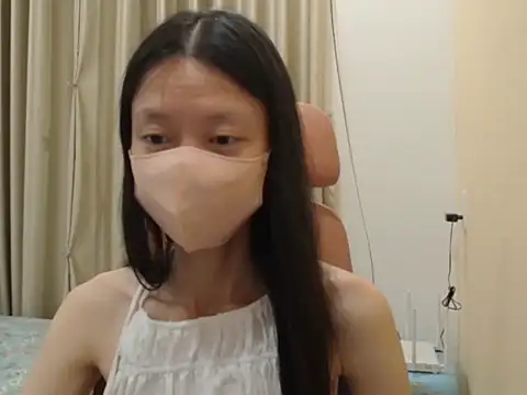 Lil-Cherries online show from 01/18/26, 05:28