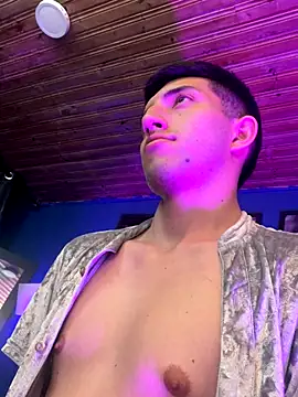 Un Sluttyy online show from 11/08/25, 12:22