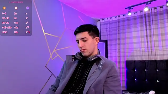 Un Sluttyy online show from 12/03/25, 11:30