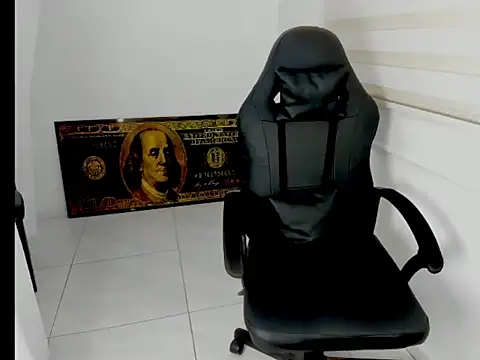 queen findom1 online show from 04/03/26, 05:49