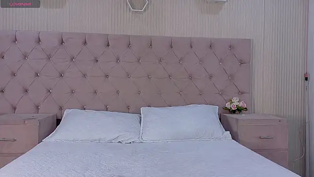 ZarinaWynne online show from 07/21/26, 01:24