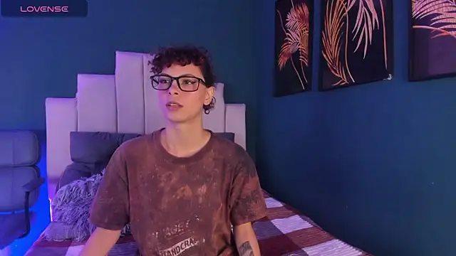 AliceMadnes online show from 02/26/26, 12:59