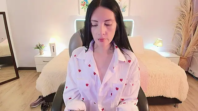 Neo sarah  online show from 05/06/26, 03:13