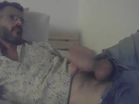 Snapshot of salazarious chatting on 06/18/26, 08:13 salazarious online show from 06/18/26, 08:13