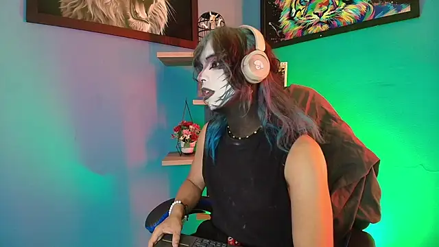 luxiel  online show from 02/27/26, 10:21