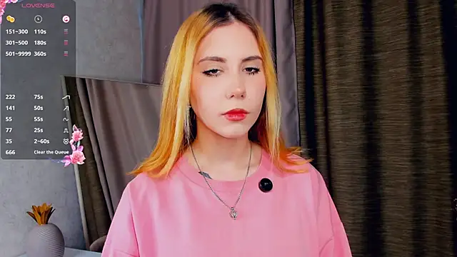 Snapshot of LilyMaiorano chatting on 11/09/25, 05:39 LilyMaiorano online show from 11/09/25, 05:39