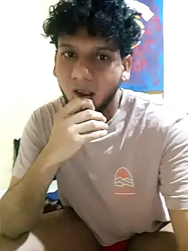 Snapshot of prototipoA45 chatting on 11/11/25, 04:34 prototipoA45 online show from 11/11/25, 04:34