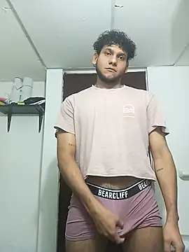 prototipoA45 online show from 02/18/26, 06:09