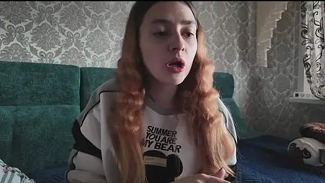 SweetLiaison online show from 04/19/26, 06:02