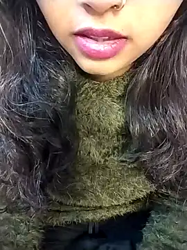 Sexy Divya   online show from 12/22/25, 05:59