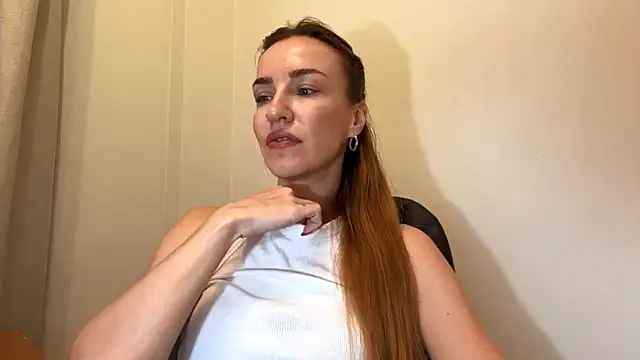 Nyxelia  online show from 12/23/25, 08:56