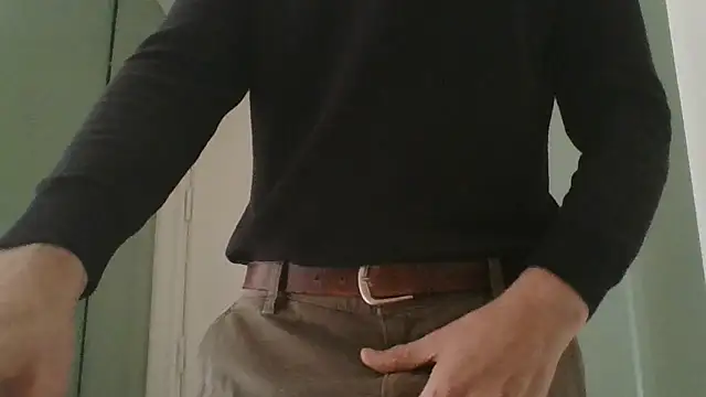 Snapshot of CuteDaddy92 chatting on 02/10/26, 12:42 CuteDaddy92 online show from 02/10/26, 12:42