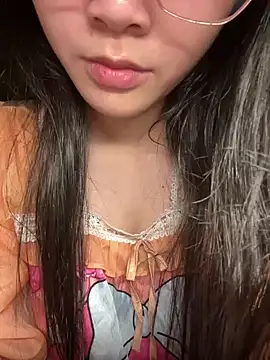 Lynn-122 online show from 11/23/25, 02:39