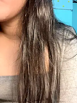 Lynn-122 online show from 11/28/25, 03:47