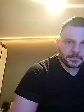 yourgentleman88 online show from 11/18/25, 08:24