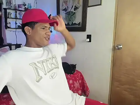 JUANBIGCOCK21CM online show from 12/16/25, 08:30