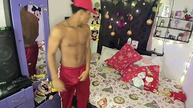 JUANBIGCOCK21CM online show from 12/16/25, 08:36