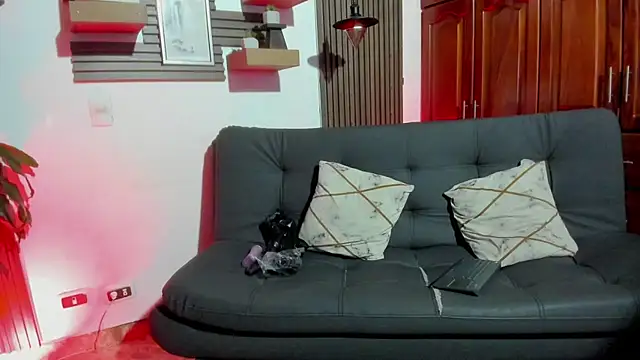 Melany 27 online show from 12/04/25, 02:26