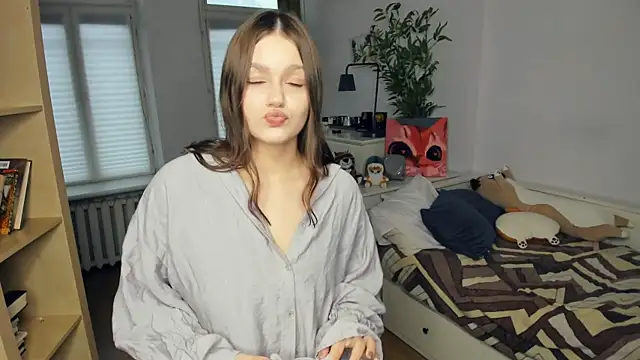 Snapshot of RosseLavish chatting on 11/27/25, 09:00 RosseLavish online show from 11/27/25, 09:00