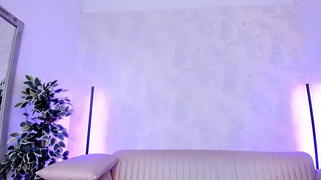 AnnaTylor online show from 06/19/26, 04:06
