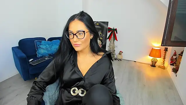 AnyaEvy online show from 11/28/25, 04:26