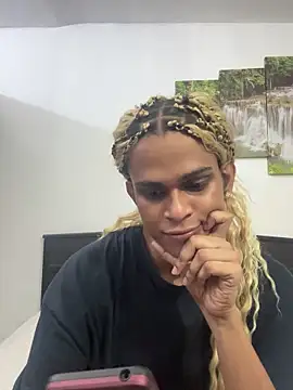 Snapshot of Tara-barbie chatting on 11/09/25, 05:55 Tara-barbie online show from 11/09/25, 05:55