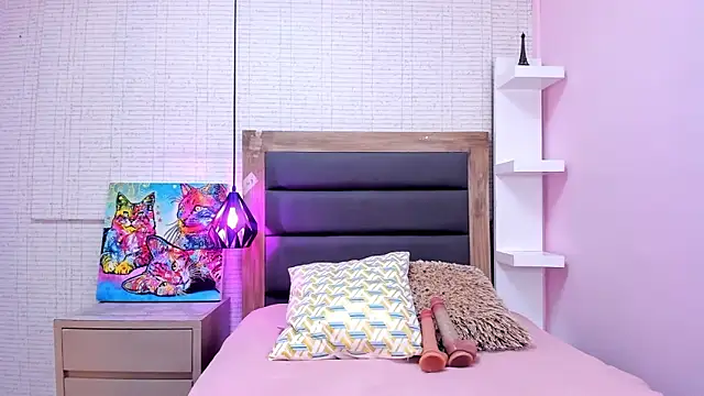 IRENNEBLAZER online show from 02/04/26, 12:33