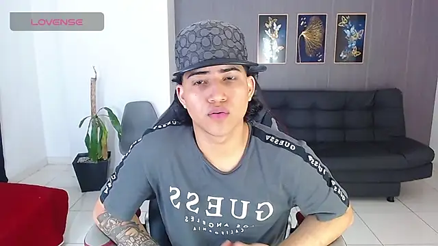 jeipyhot 21  online show from 11/08/25, 08:07