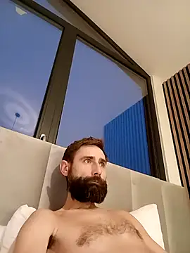 Snapshot of barsedno chatting on 11/25/25, 03:45 barsedno online show from 11/25/25, 03:45