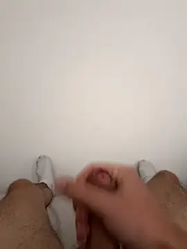 Snapshot of Spanish_Milk chatting on 11/11/25, 01:22 Spanish Milk online show from 11/11/25, 01:22