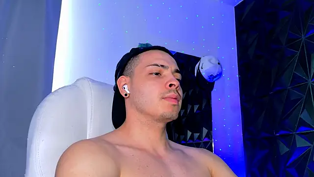 Maxwell Dupont online show from 01/14/26, 09:42