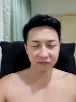 Snapshot of q1a2z2w4s5x6 chatting on 11/09/25, 12:09 q1a2z2w4s5x6 online show from 11/09/25, 12:09