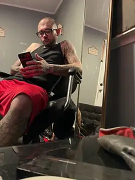 trickydickydaddy online show from 04/12/26, 06:46