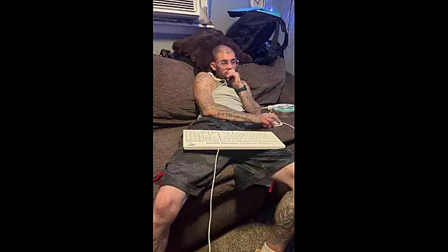 trickydickydaddy online show from 05/26/26, 02:07