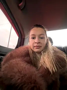 SashaCatt online show from 11/18/25, 07:02