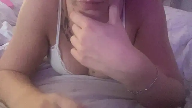 chanlauren234 online show from 06/10/26, 10:52