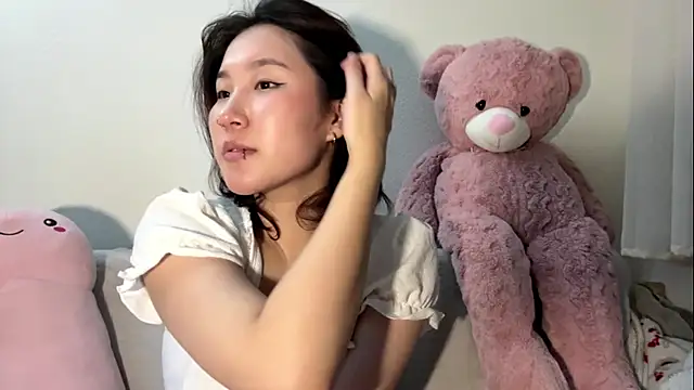 Snapshot of DishySulcus chatting on 11/08/25, 03:45 DishySulcus online show from 11/08/25, 03:45