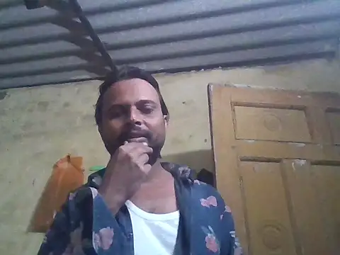 Snapshot of IMRAN_CUTEBOY chatting on 11/12/25, 03:45 IMRAN CUTEBOY online show from 11/12/25, 03:45